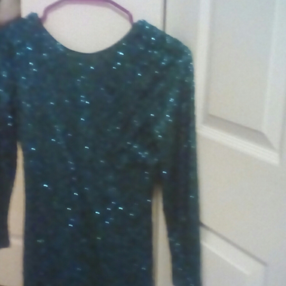 Dress - Picture 2 of 2